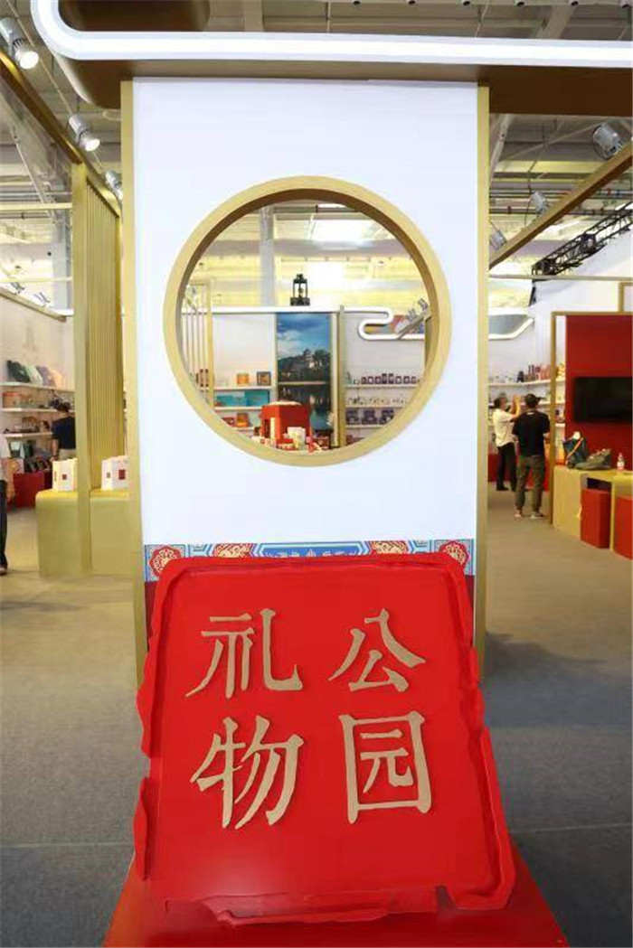 下載 (1).jpg